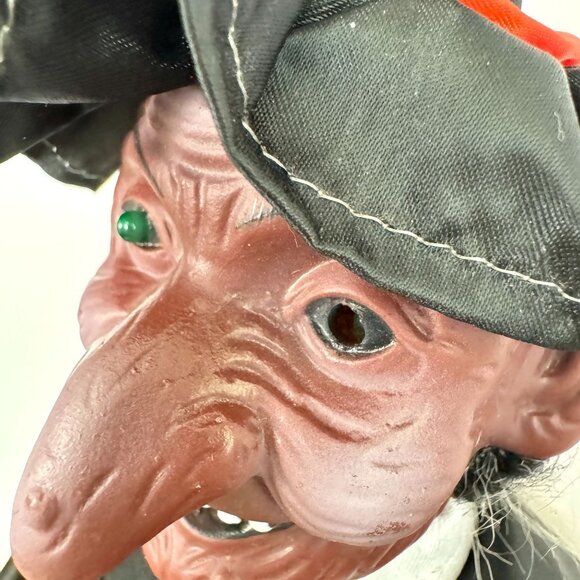 Vintage Animated Scary Halloween Witch 15" Holding Skull Witch Talks Eyes Glow - Picture 3 of 12